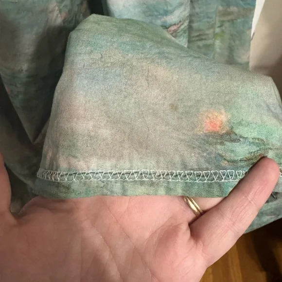 *hemmed* Water Lillies Seashell Gown - Picture 4 of 4